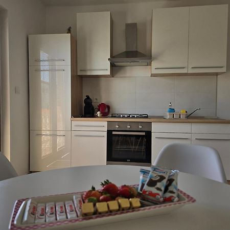 Apartment Ante And Dijana Starigrad Paklenica Exteriér fotografie