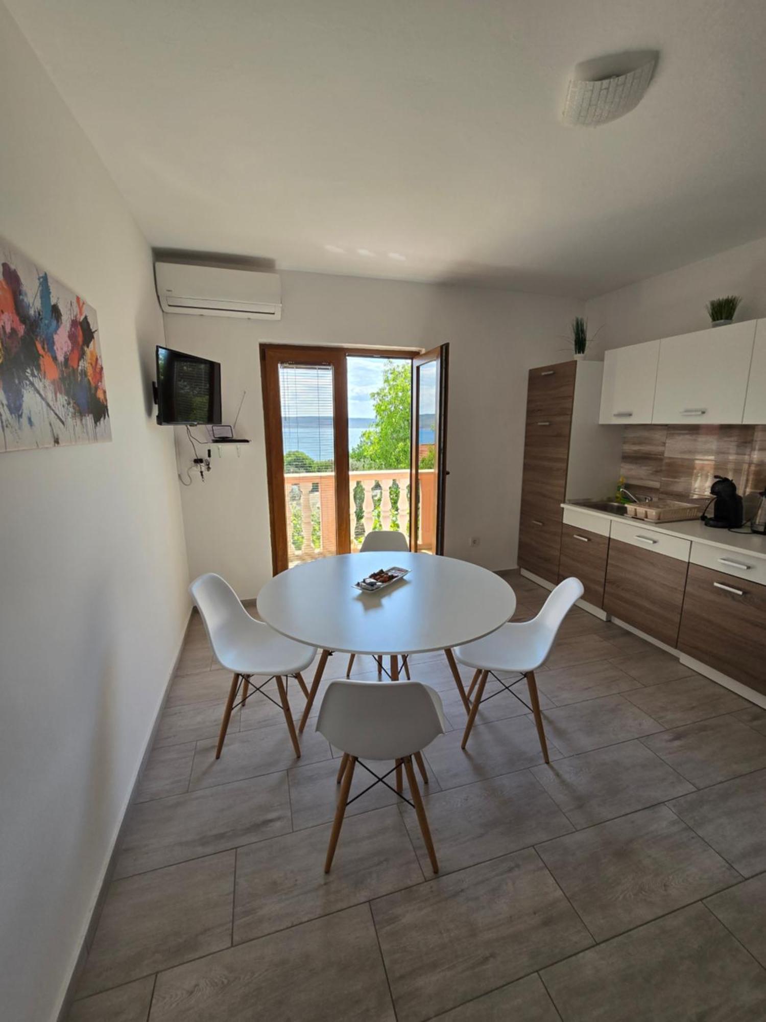 Apartment Ante And Dijana Starigrad Paklenica Exteriér fotografie